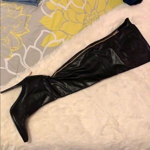 NEVER WORN SEXY Over The Knee Black Boot Size 11